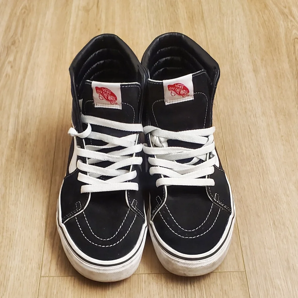 VANS - Picture 3 of 5